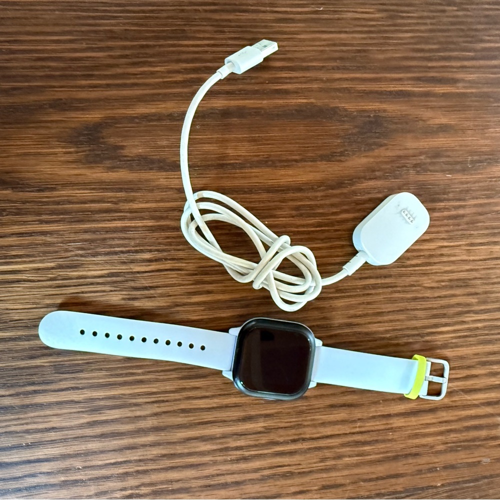 Gizmo watch 2